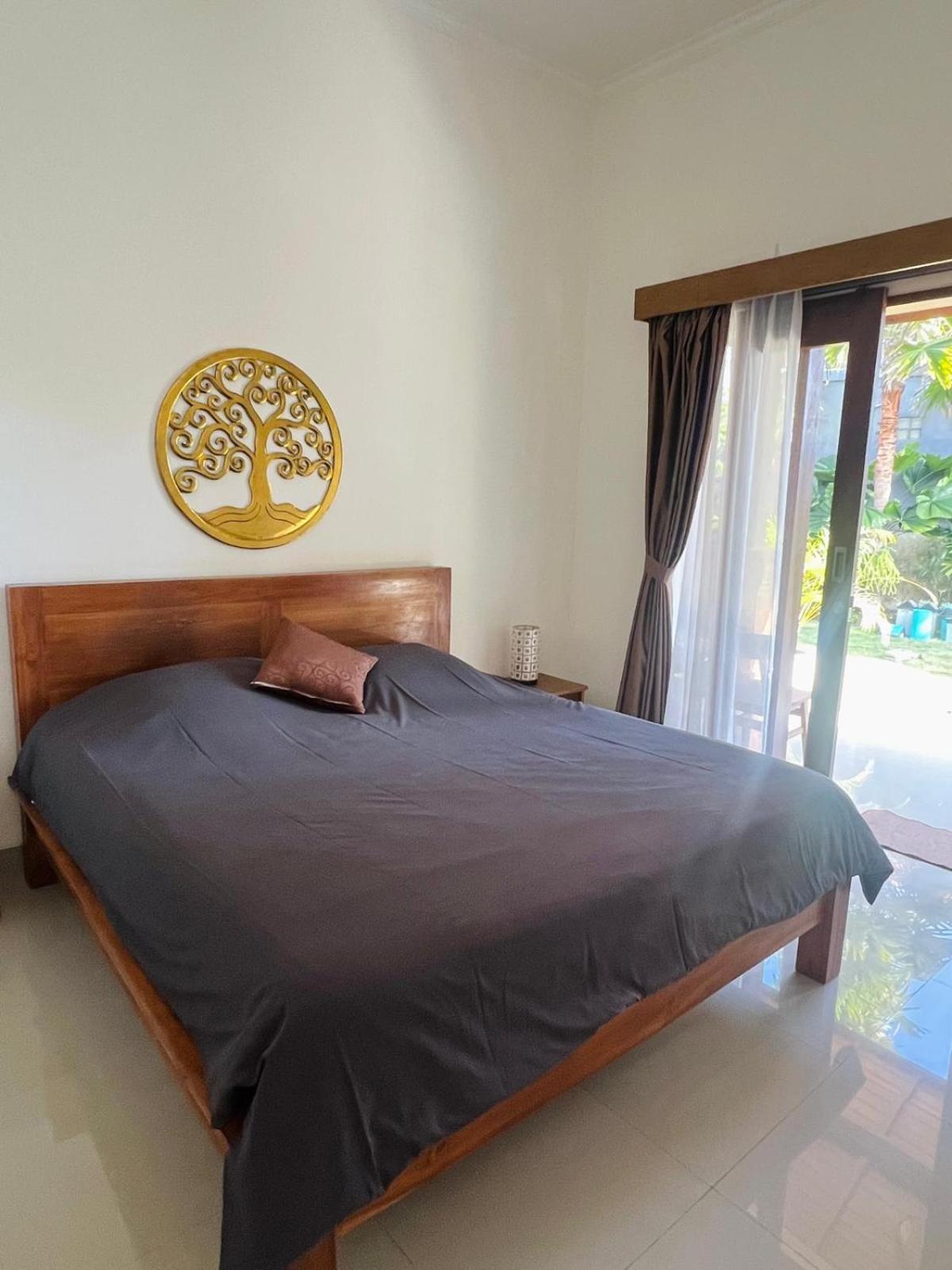 Wiryaroja Guest House Canggu Exterior foto